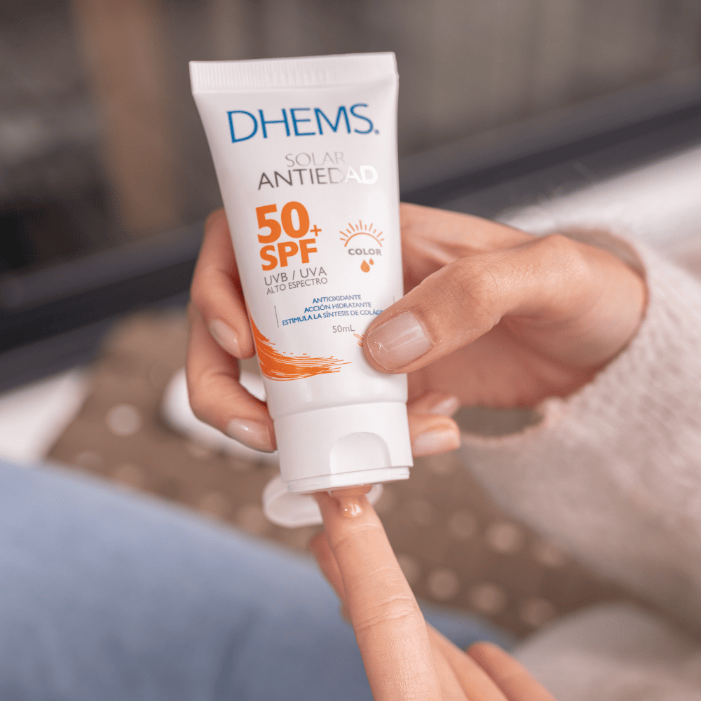 Dhems Protector Solar Antiedad 50 ml.