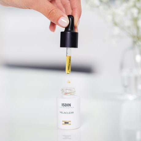 Isdinceutics Melaclear 15 ml.