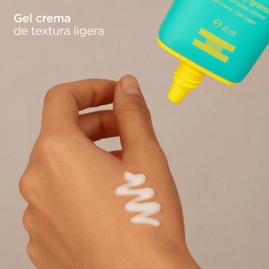 Isdin Teen Skin Acniben Control Brillos y Granos 40 ml.