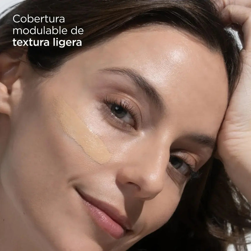 Base de maquillaje ISDIN Coverage SPF 50+ Beige 30 g
