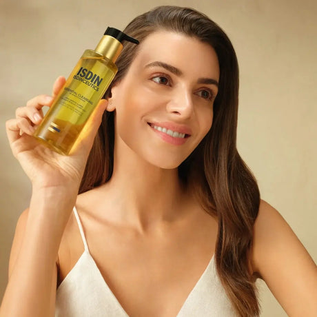 Aceite Limpiador Isdin Isdinceutics Essential Cleansing 200 ml
