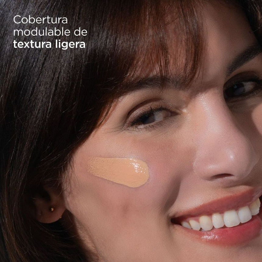 Base de maquillaje ISDIN Coverage SPF 50+ Sand 30 g