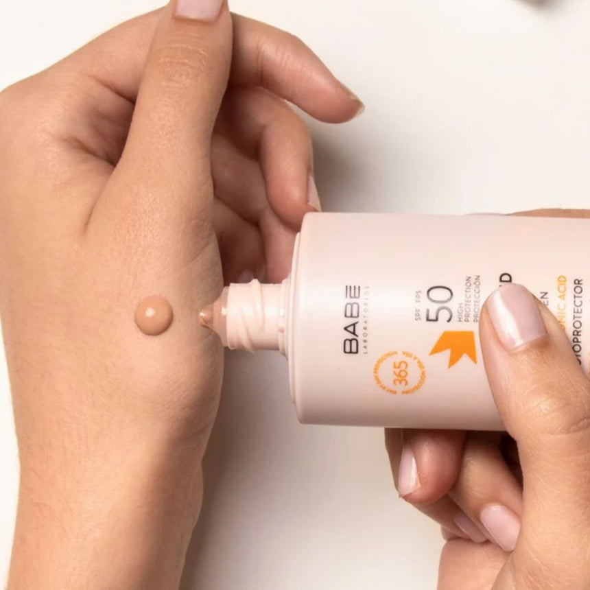 Fotoprotector con color Babé Super Fluid Matificante SPF 50 50 ml